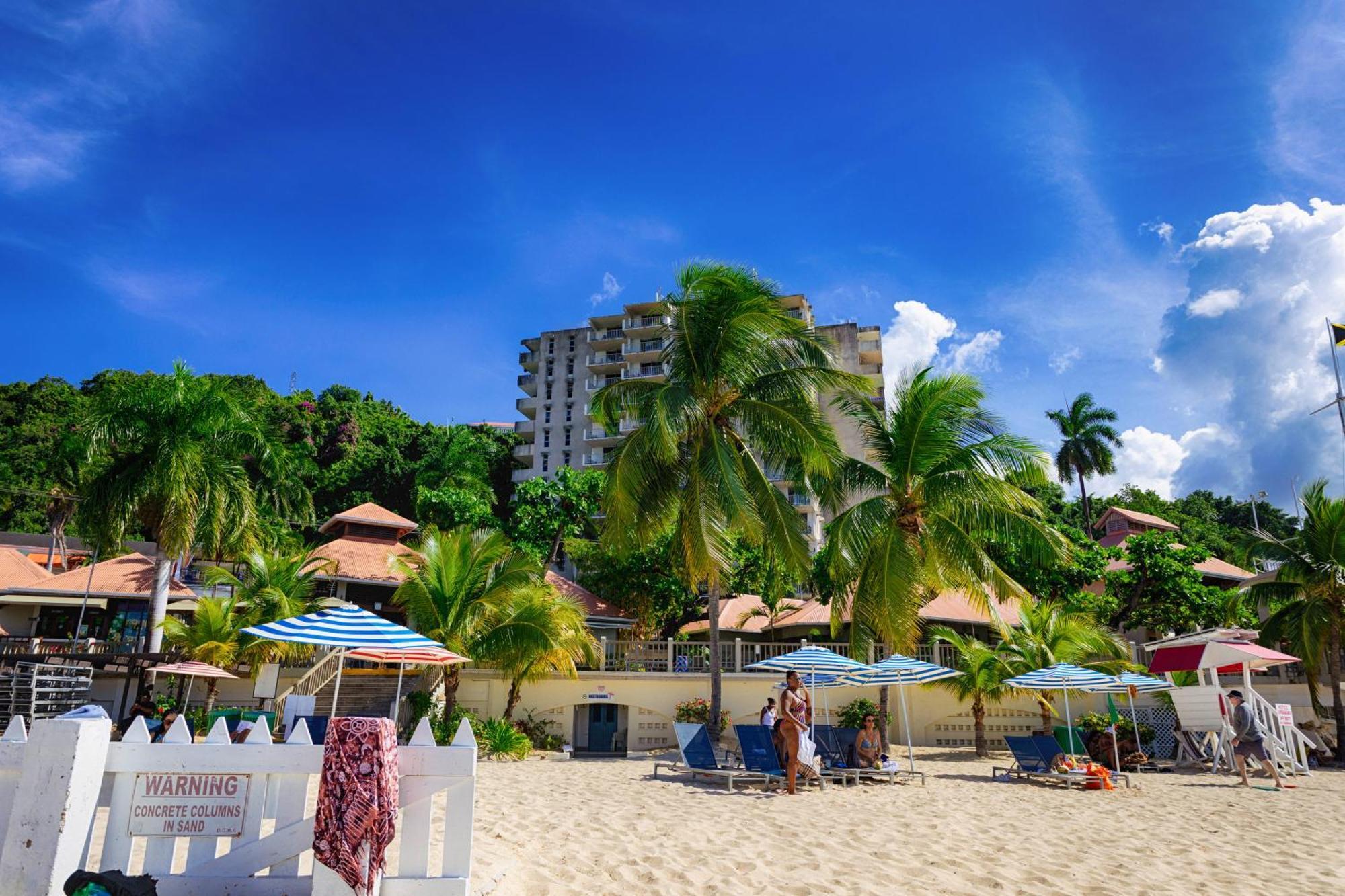 Montego Bay Club Apartments Eksteriør billede