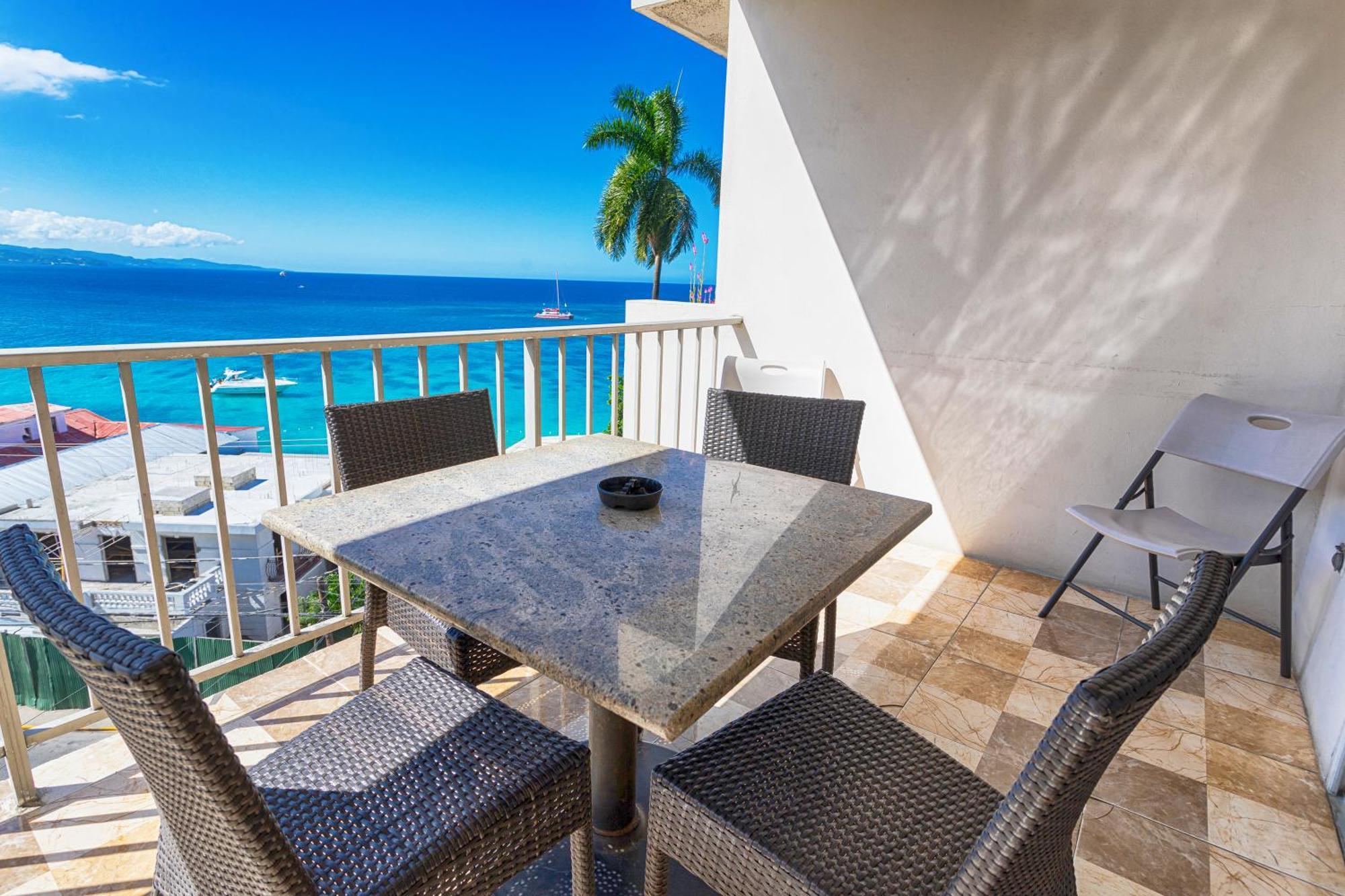 Montego Bay Club Apartments Eksteriør billede