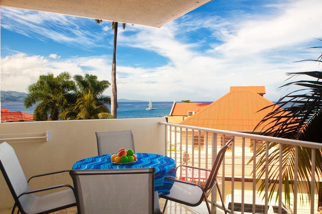 Montego Bay Club Apartments Eksteriør billede